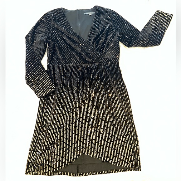 JULIA JORDAN Sequined Velvet Surplice Dress - Picture 2 of 8